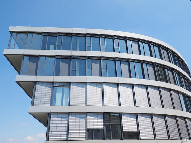 بانک مسکن در خیابان حیدرآبادیان در تهران 6 بانک مسکن در خیابان حیدرآبادیان در تهران