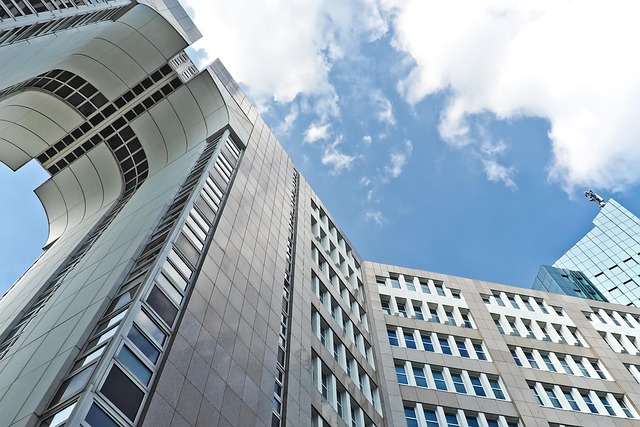 بانک آینده در خیابان شریعتی در تهران 3 بانک آینده در خیابان شریعتی در تهران