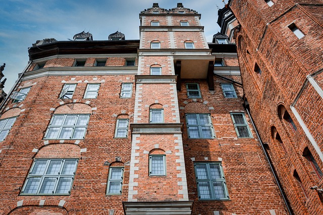 بانک آینده در خیابان شهید بهشتی در تهران 4 بانک آینده در خیابان شهید بهشتی در تهران