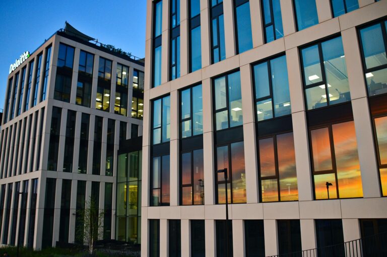 بانک سامان در خیابان نفیسی در تهران 5 بانک سامان در خیابان نفیسی در تهران