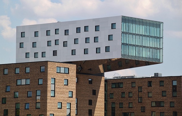 بانک سپه در خیابان سهروردی شمالی در تهران 4 بانک سپه در خیابان سهروردی شمالی در تهران