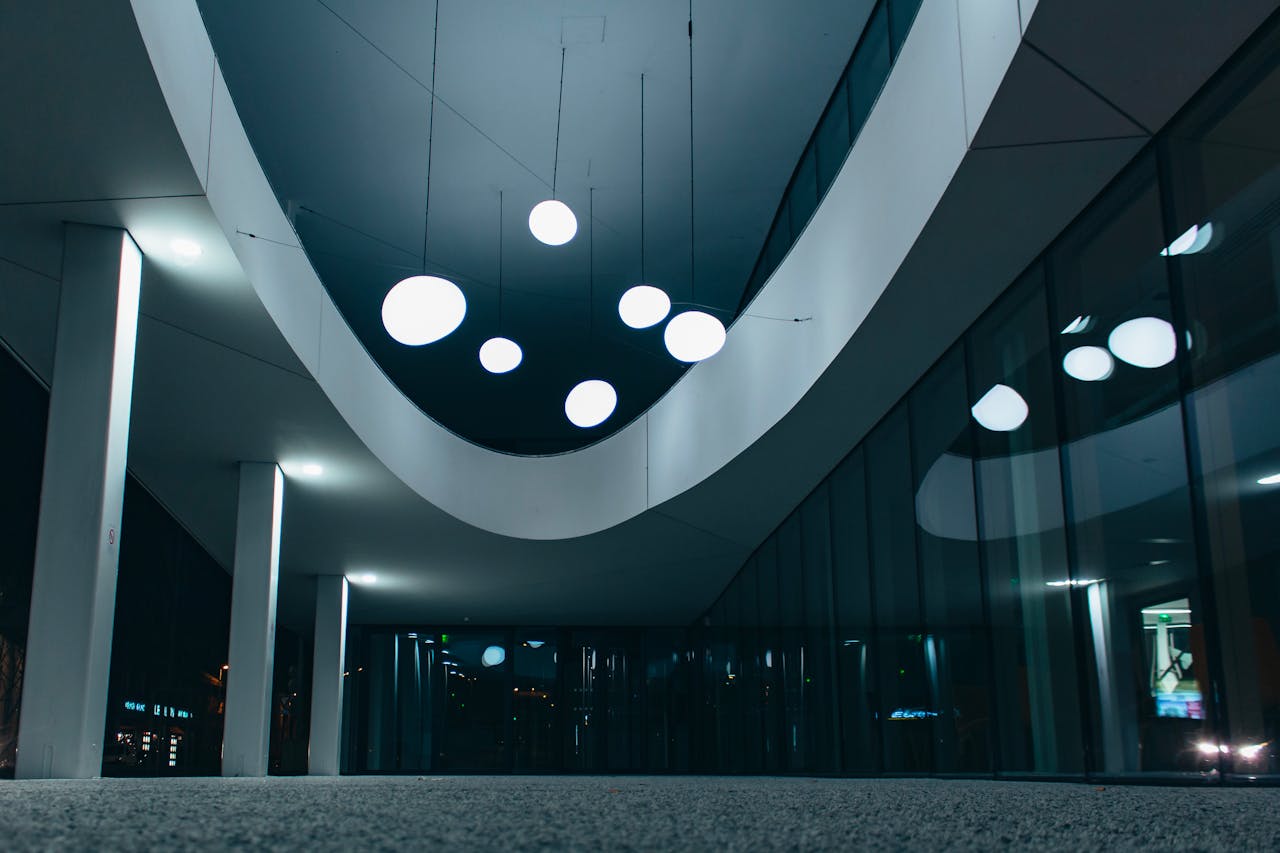 بانک صادرات در خیابان سعادت آباد در اصفهان 1 بانک صادرات در خیابان سعادت آباد در اصفهان