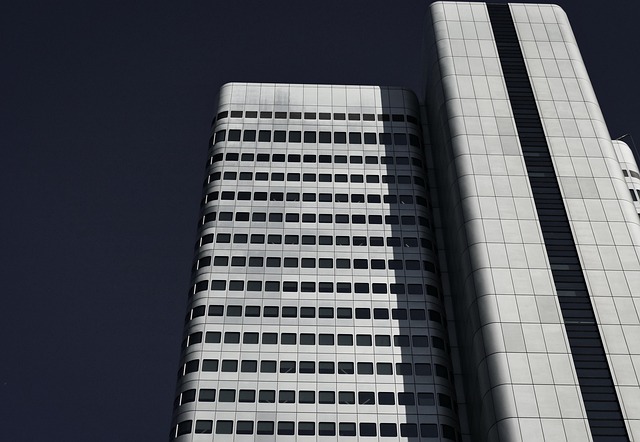 بانک ملت در خیابان رزمندگان در اصفهان 4 بانک ملت در خیابان رزمندگان در اصفهان