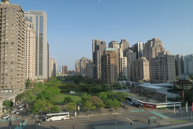 بازار بزرگ ملل در زیرگذر اول گلشهر در مشهد 2 بازار بزرگ ملل در زیرگذر اول گلشهر در مشهد