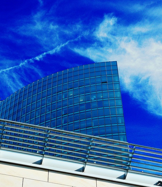 مجتمع تجاری صادقیه در خیابان گلستان اول در تهران