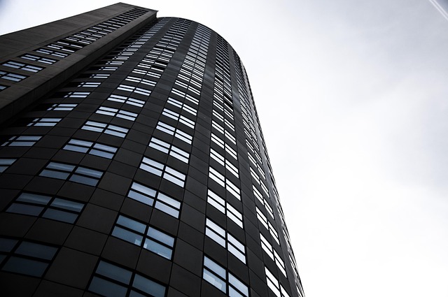 مجتمع تجاری نگین در خیابان صابونیان در تهران