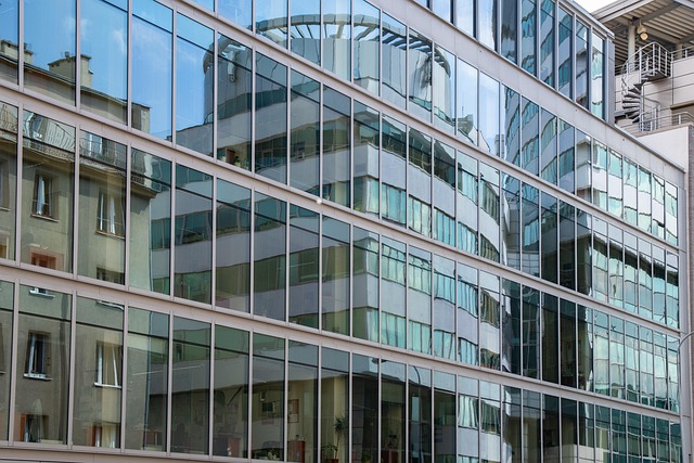 مجتمع تجاری یاس در خیابان آیت الله بهجت در مشهد 4 مجتمع تجاری یاس در خیابان آیت الله بهجت در مشهد