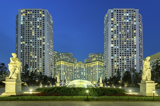 مرکز خرید زیست خاور در خیابان کوهسنگی در مشهد 4 مرکز خرید زیست خاور در خیابان کوهسنگی در مشهد