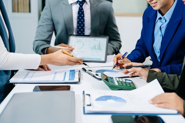 کارگزاری بورس در خیابان شیراز جنوبی در تهران