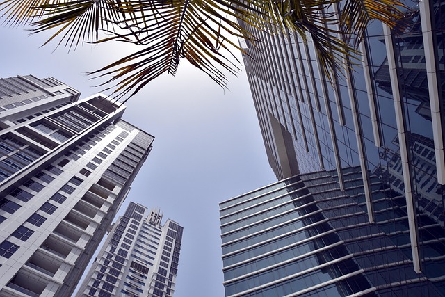 مجتمع تجاری نور در بلوار شهرداری در بانه